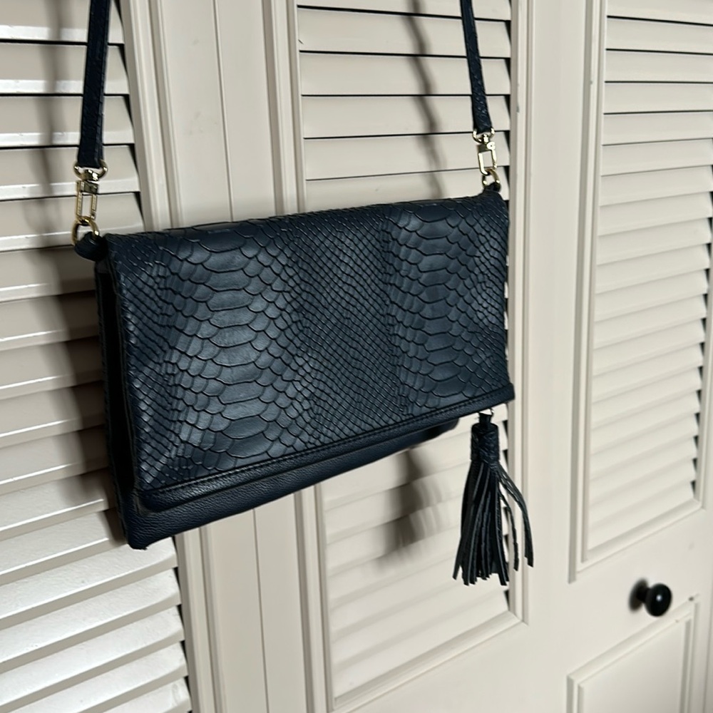 GiGi New York Crossbody / Clutch - Picture 2 of 6